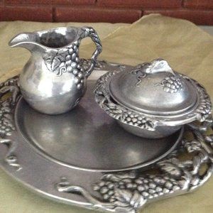 Pewter Vintage Carson Statesmetal Raised Grape Design Tray w/Sugar & Creamer
